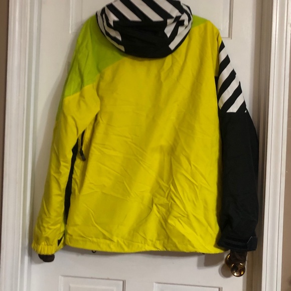 Volcom Men’s Snowboard Ski Thermonite Jacket - Picture 2 of 8